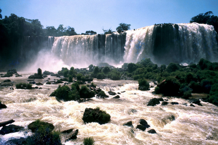 AÑO 1980 - COLOR - VIDA CAMPESINA EN PARAGUAY (JOSÉ MARÍA BLANCH)